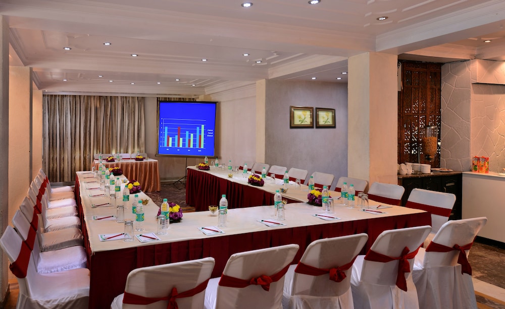 Hotel Ashiana Regency 37/45