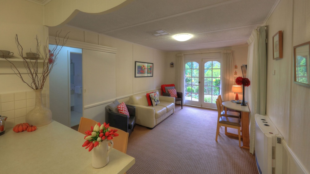 CHESTNUT TREE HOLIDAY APARTMENTS 34/50