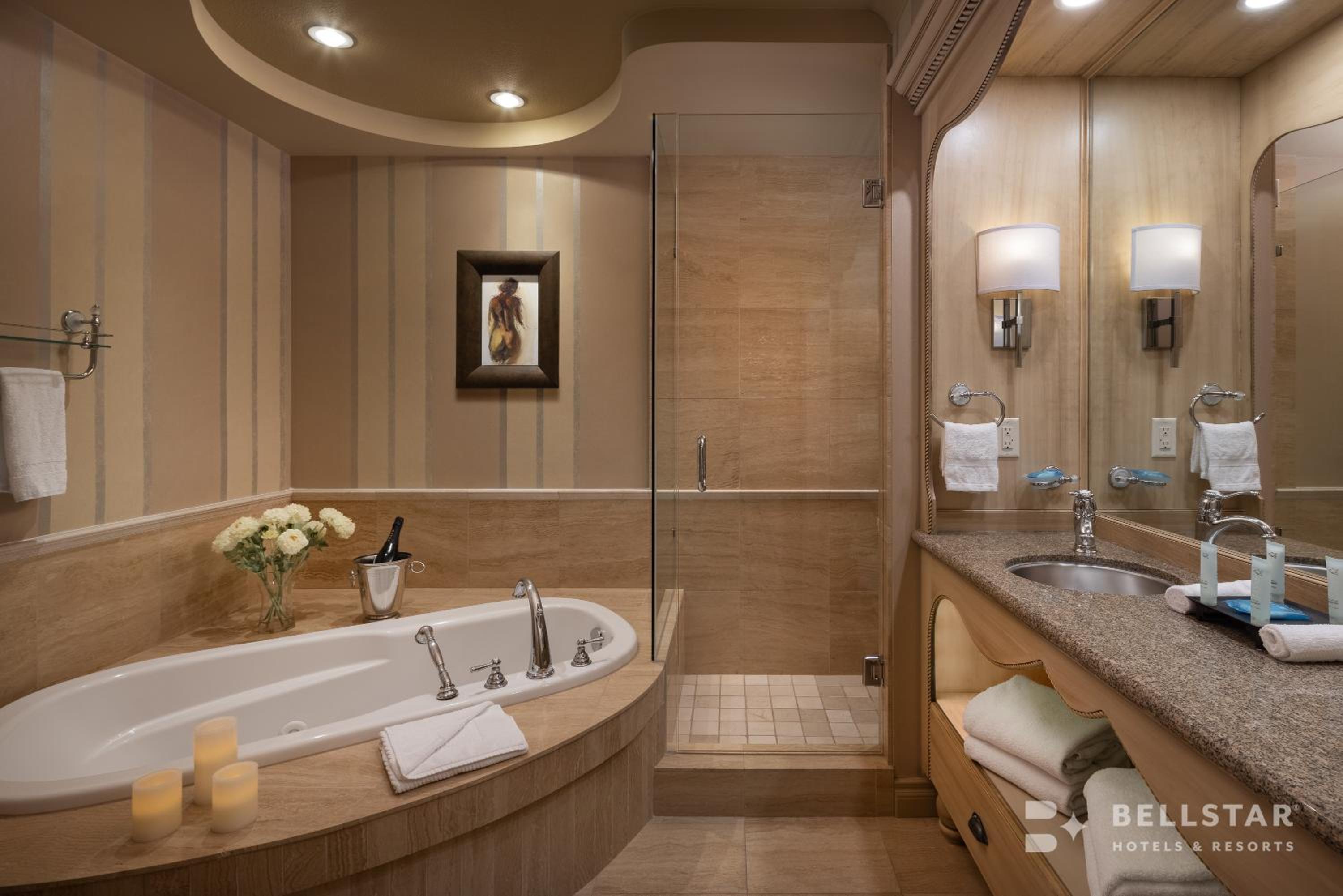 2 Bedrooms, Preferred, Suite, King Bed