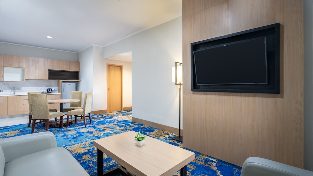 SWISS-BELHOTEL MANOKWARI 73/80