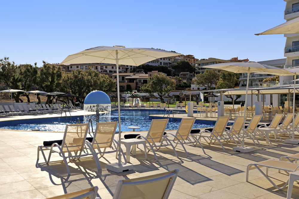Thb Cala Lliteras - Adults Only 42/69