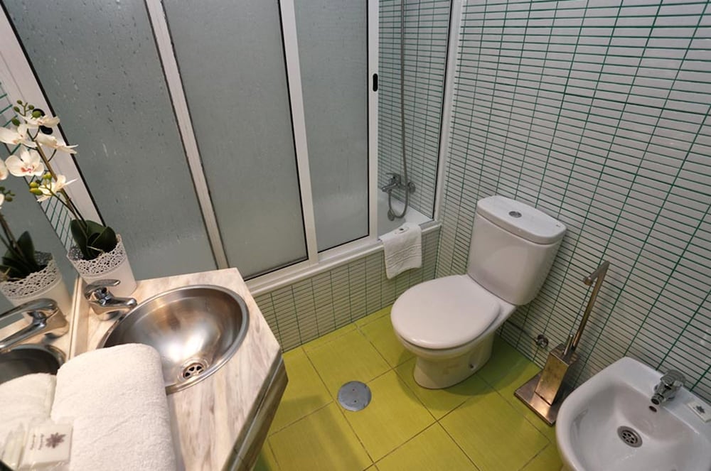 Oporto City Center Apartments 9/22