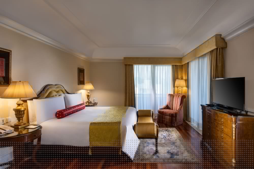 The Leela Palace Bengaluru 24/81