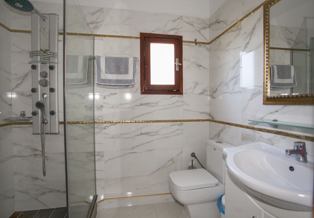 Villa Apollo Parga 41/43