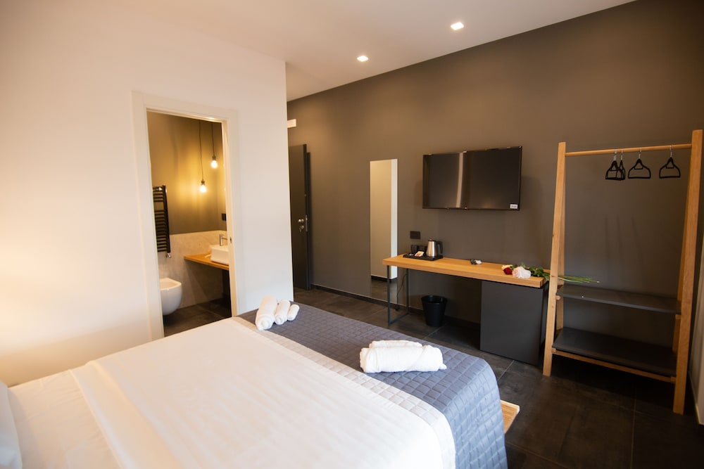 Napoliurbansuite 6/50