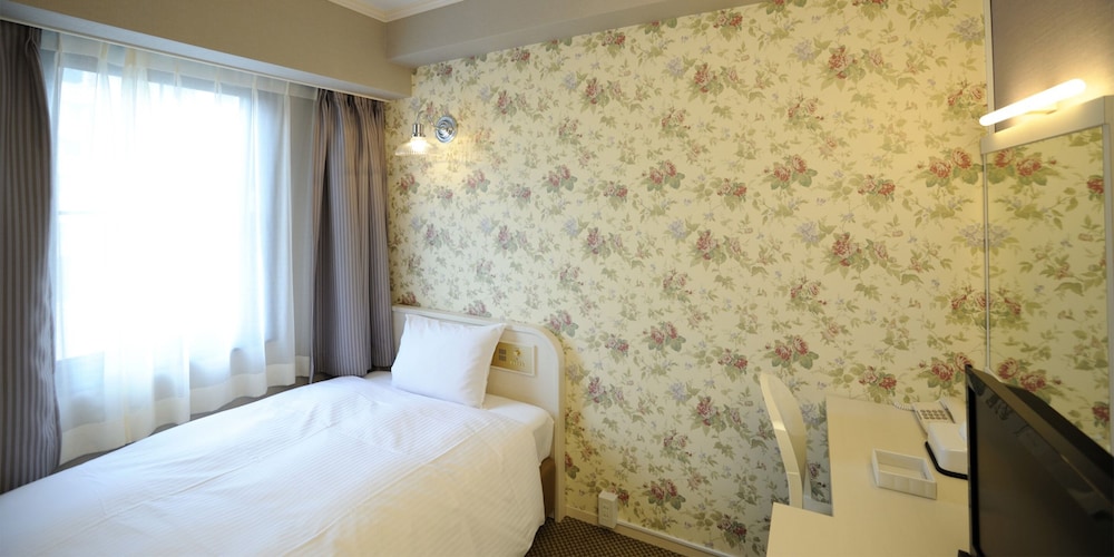 Hotel Eclair Hakata 4/22