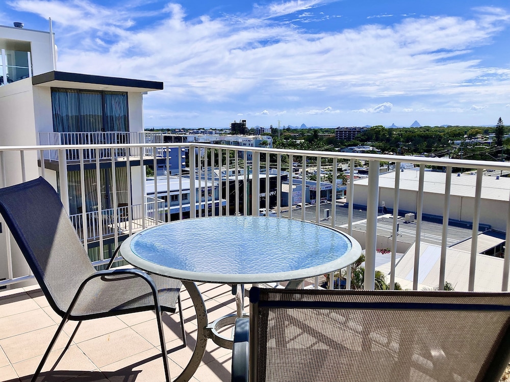 Ocean Views Resort 68/70