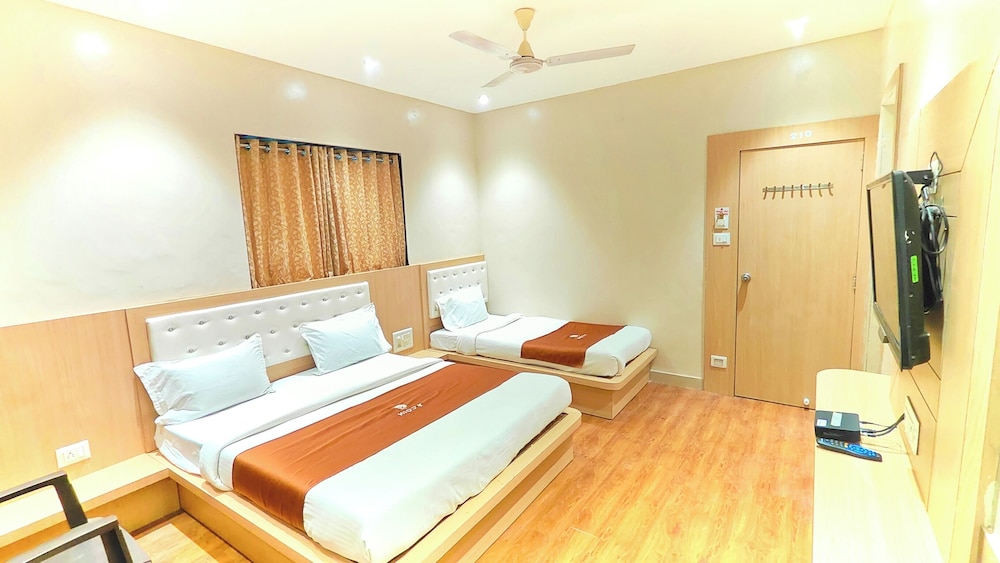 Hotel Yog Palace 20/50