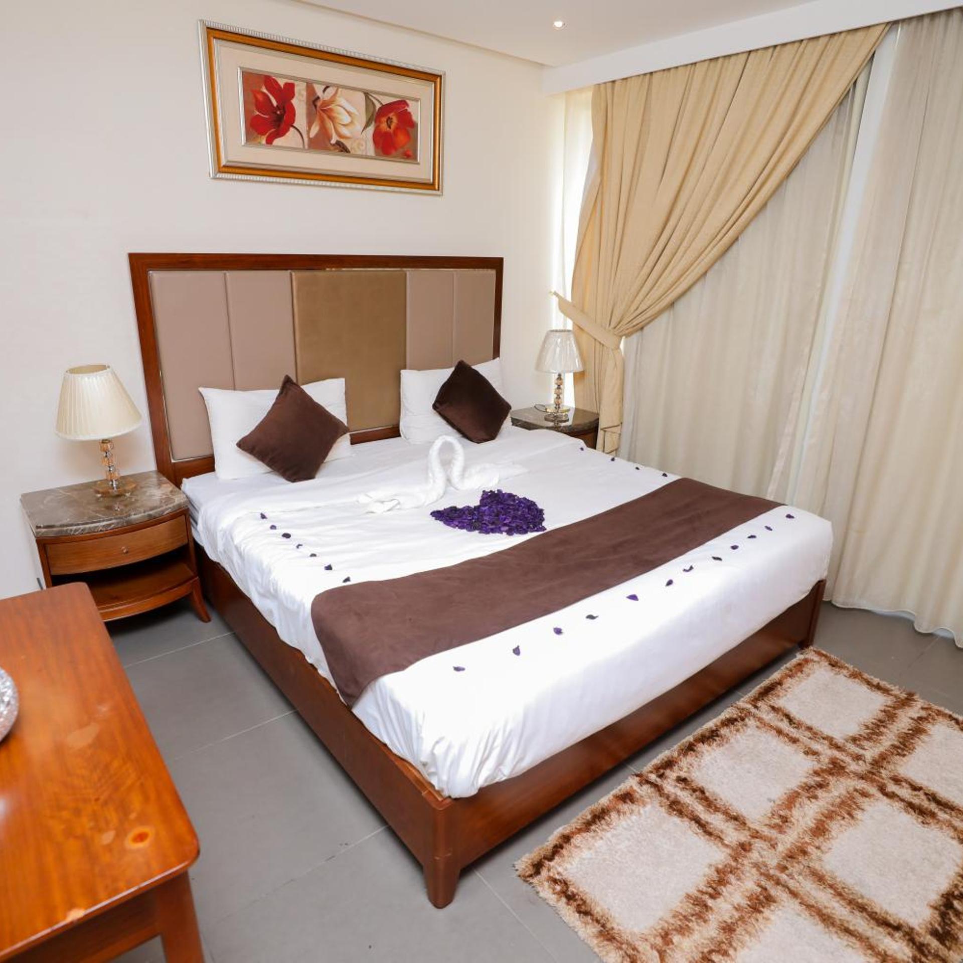 1 BEDROOM, APARTMENT