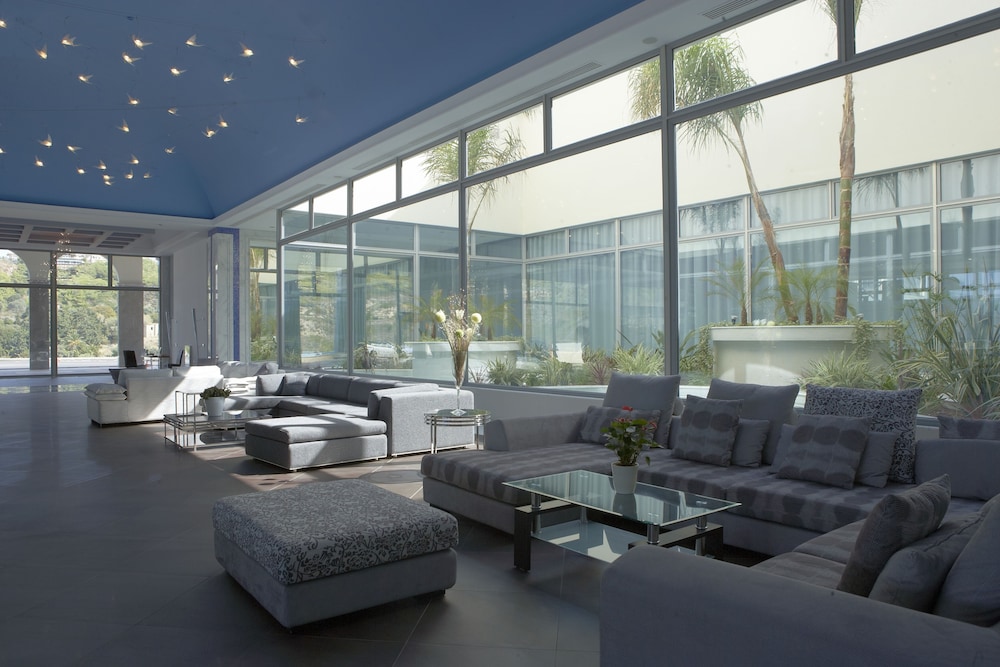 Atrium Platinum Luxury Resort 30/50
