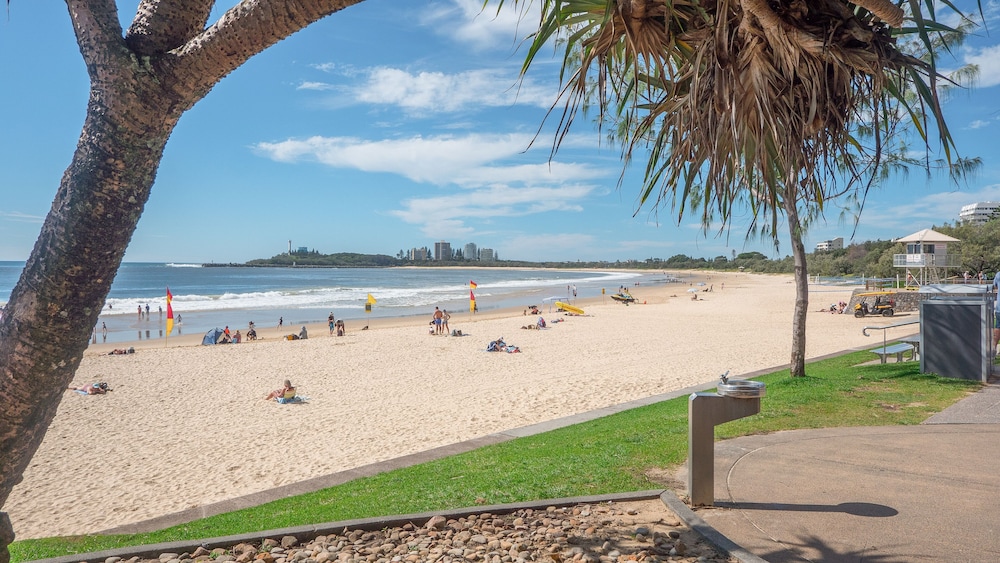 Aegean Mooloolaba 57/65
