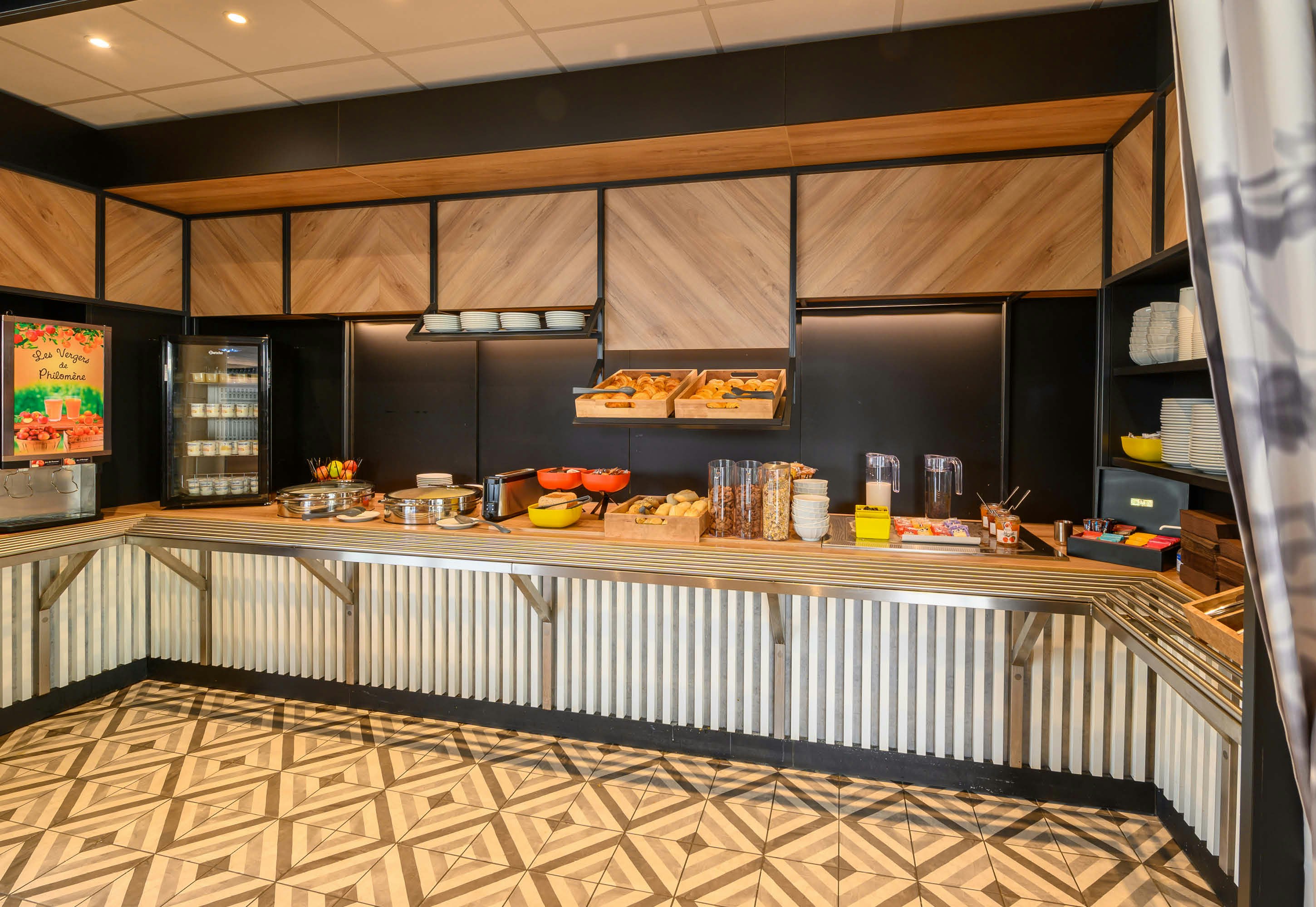 B&B Hotel Compiegne 8/29