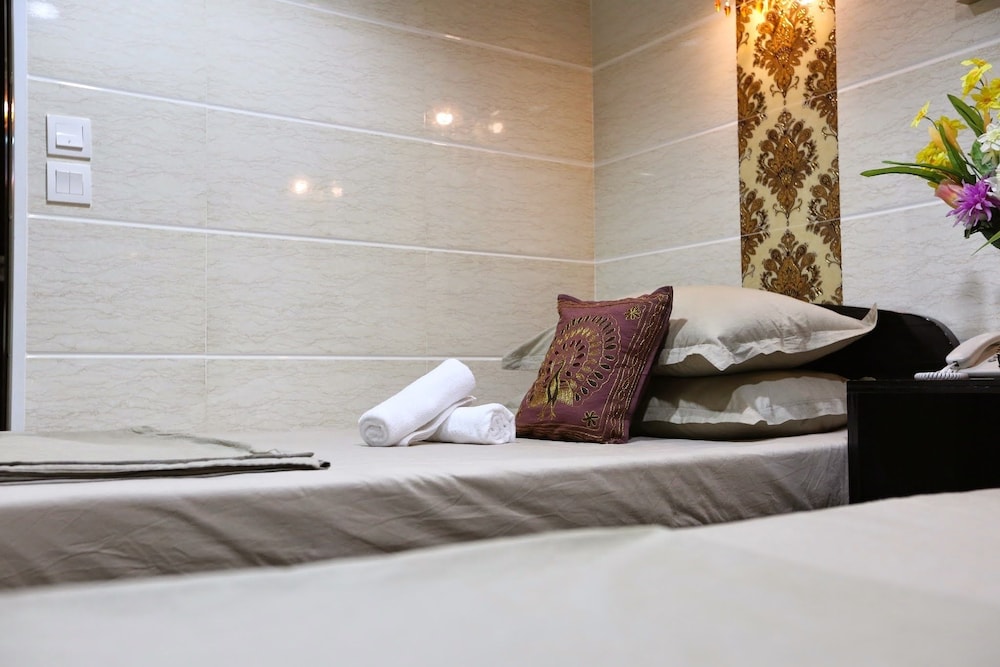 Asia Inn 31/39