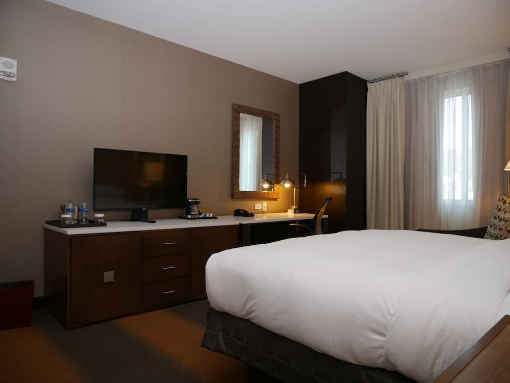 Doubletree By Hilton Reading 14/70
