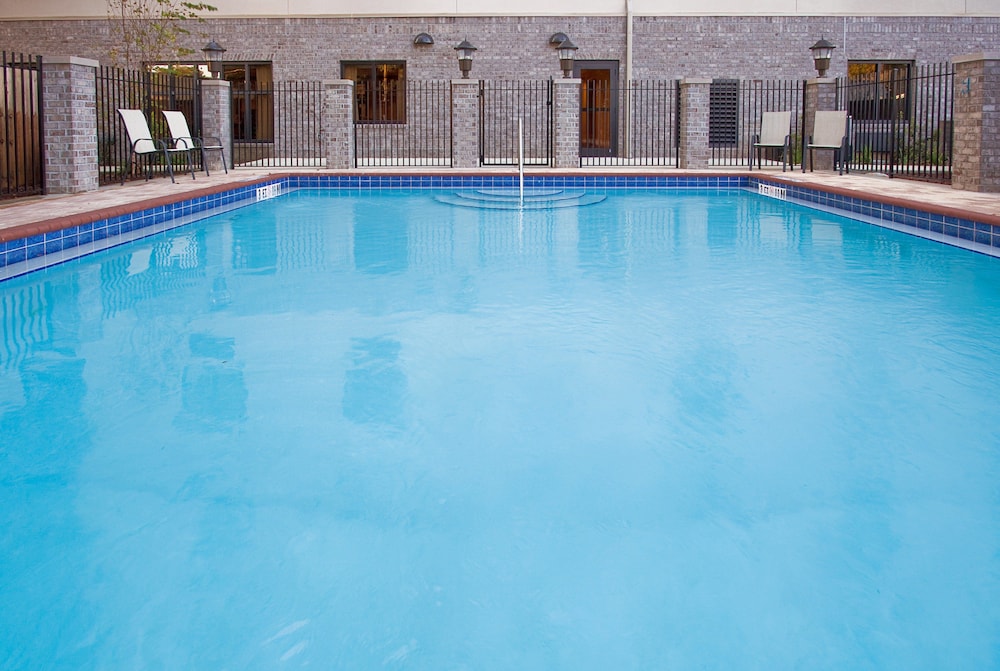 Holiday Inn Express Hotel and Suites Pensacola West-Navy Base 3/48