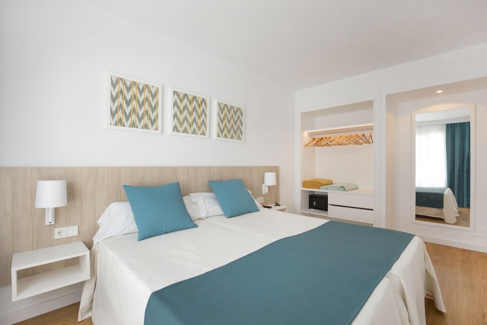 Cabot Hobby Club Apartments 21/63