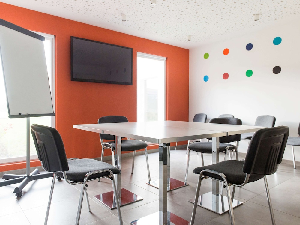 IBIS STYLES NIVELLES 53/73