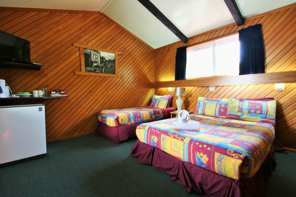 Chateau Franz Hostel 12/50