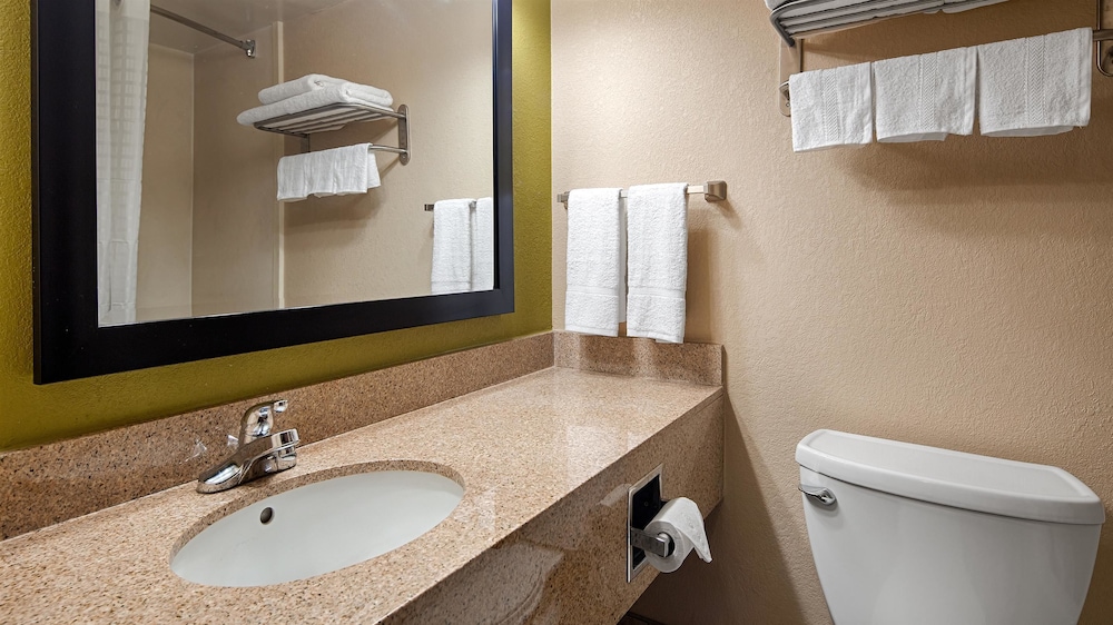 Best Western Adena Inn 10/38