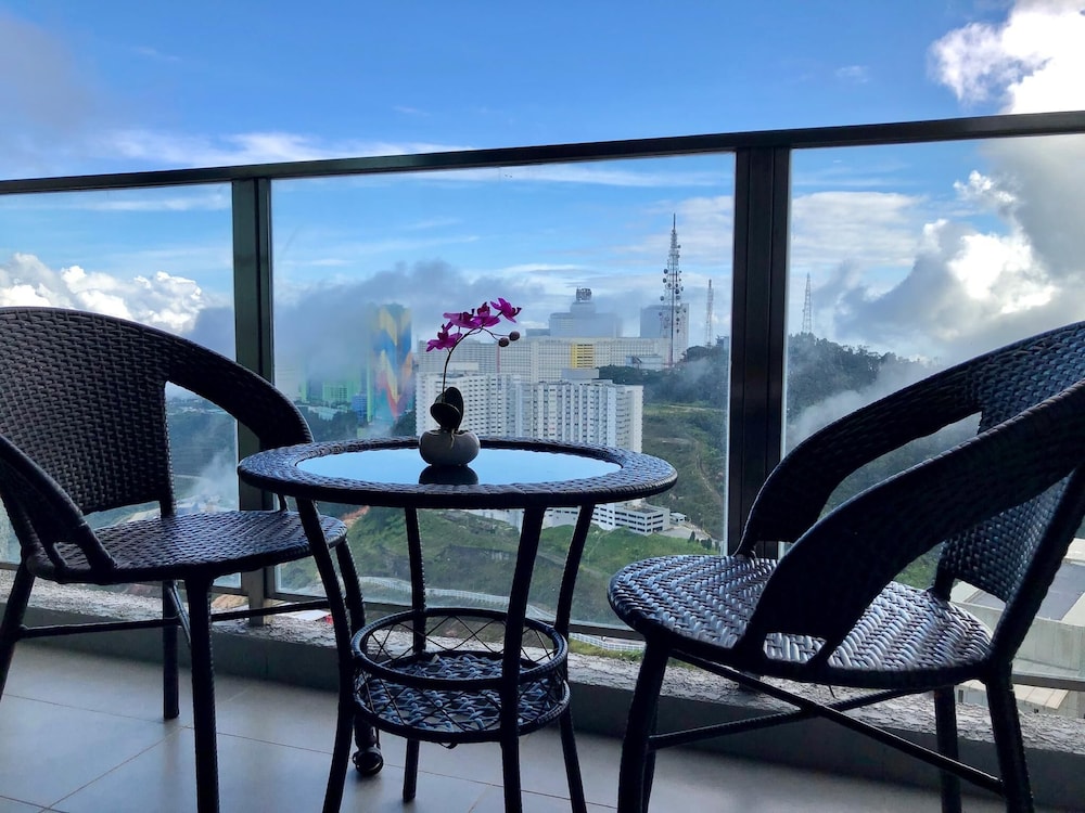 Sky D'Mont Suites 38/50