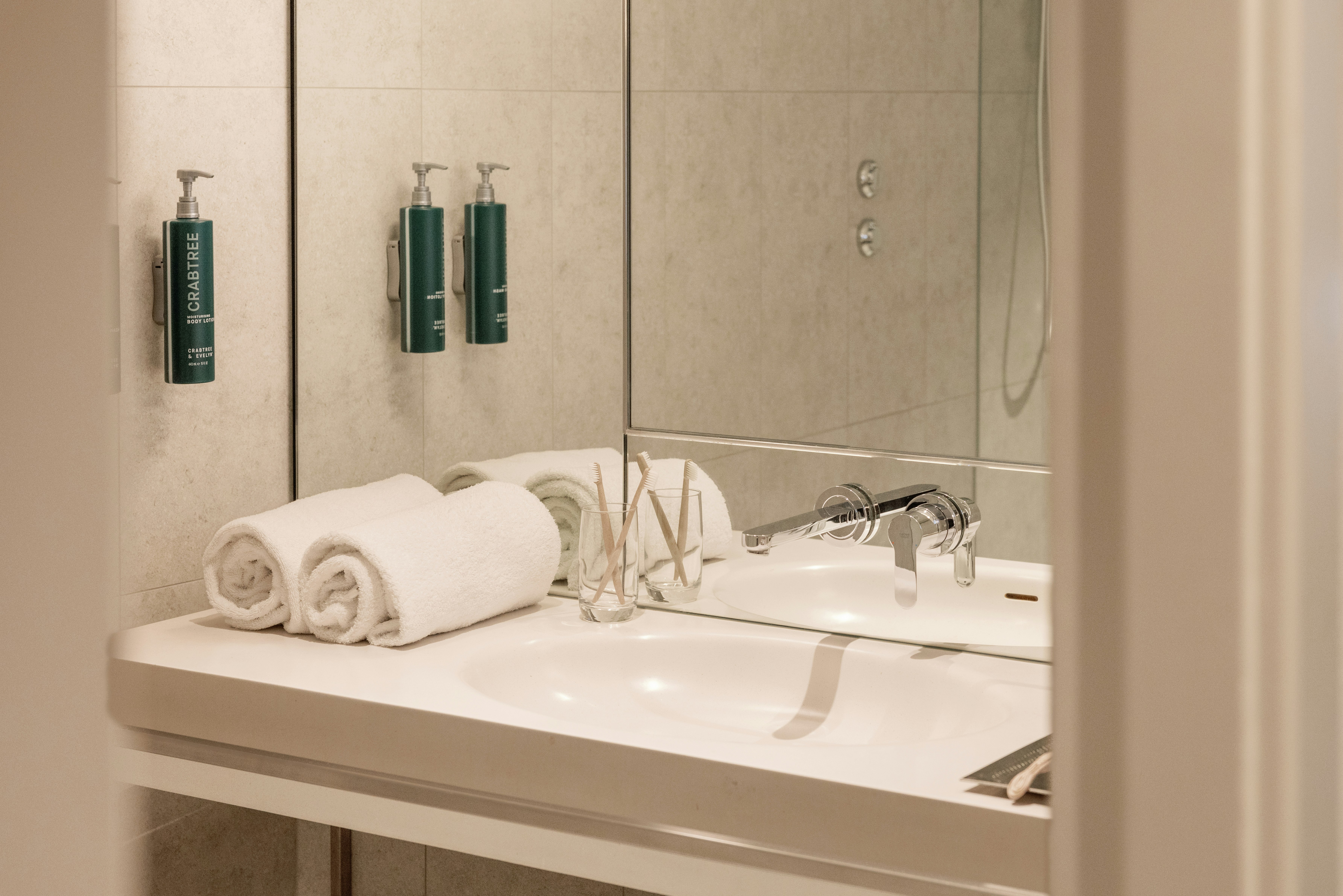 غرفة بسريرين منفصلين، Parmelia Hilton 8/9