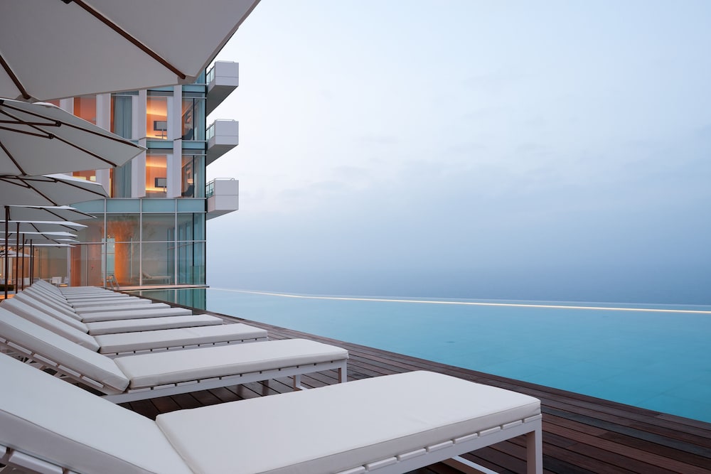 Seamarq Hotel 4/70