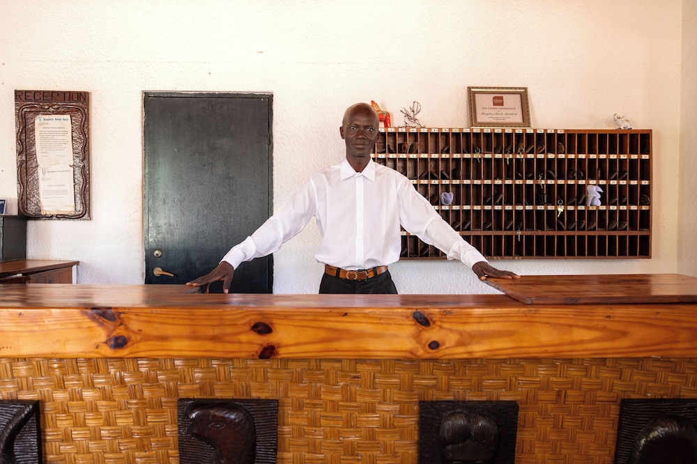 Bungalow Beach Hotel 21/58