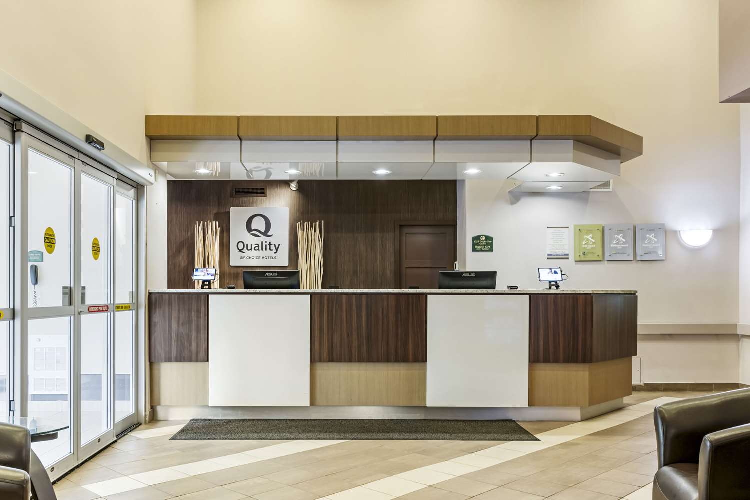 Quality Inn Airport Dieppe 2/12