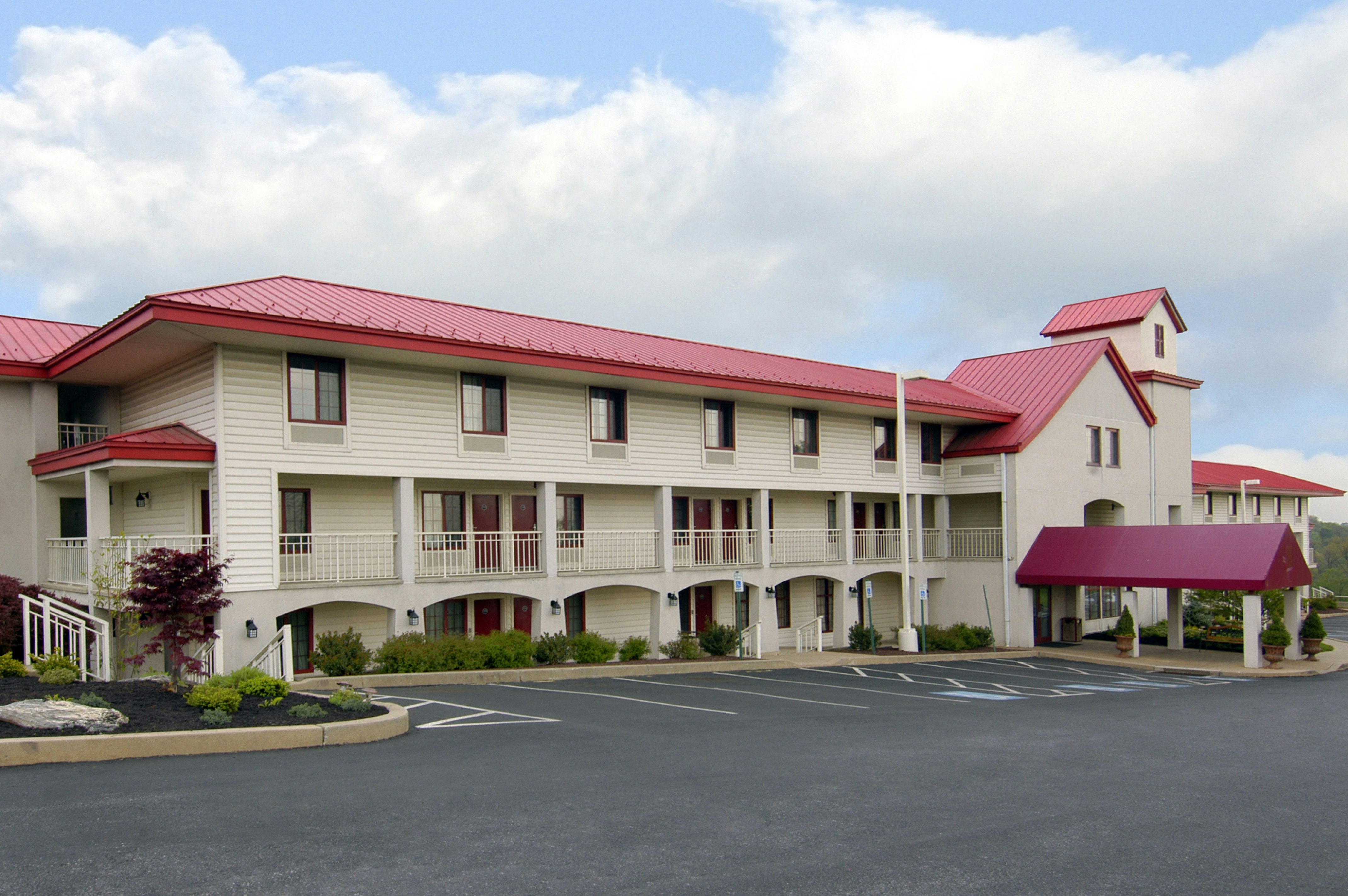 Red Roof Inn Lancaster 2/32