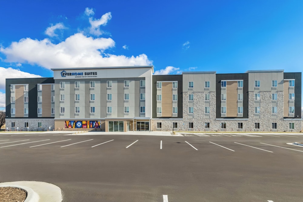 Everhome Suites Wichita Northeast 49/56