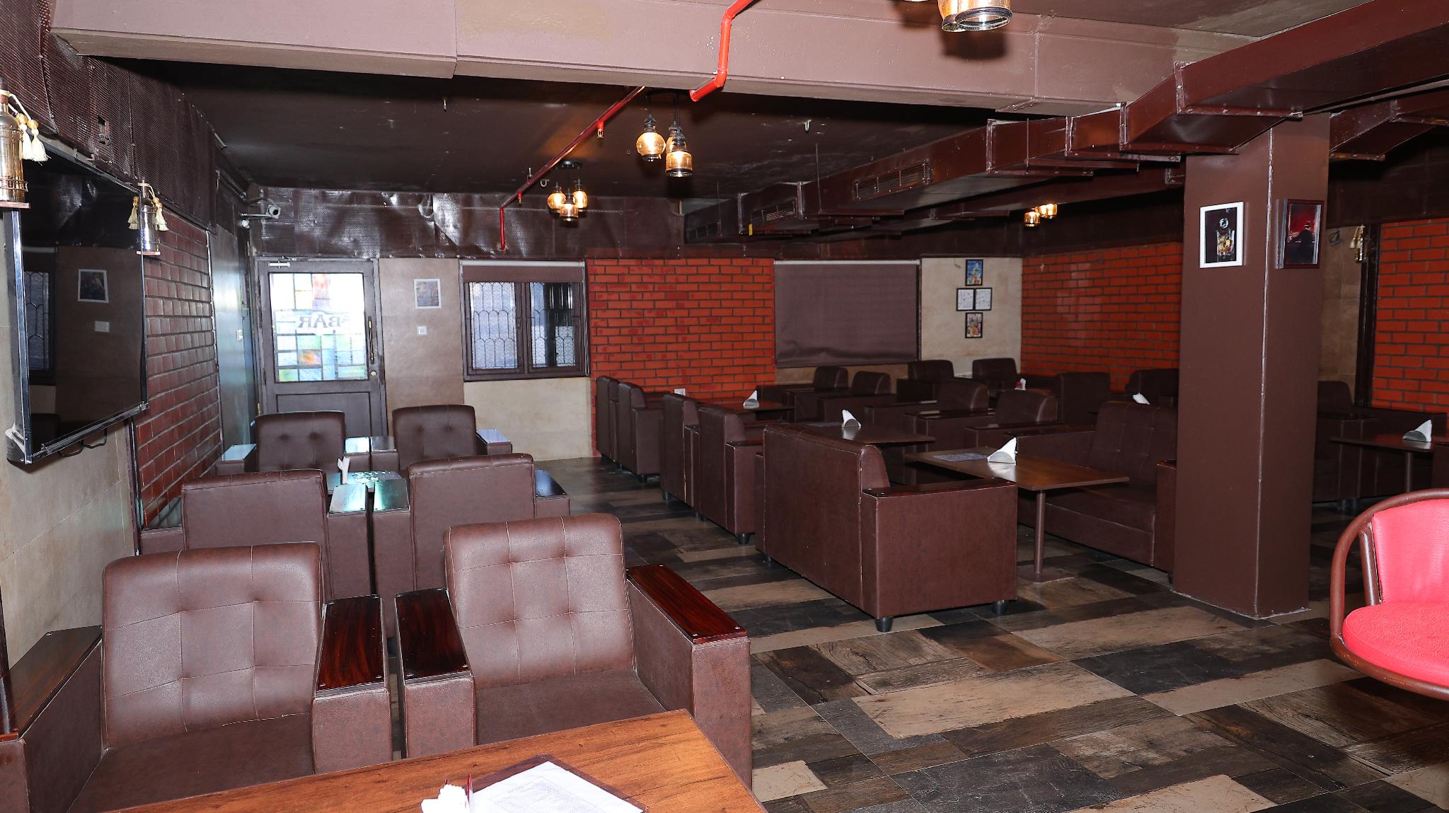 HOTEL NORTH GATE 24/39