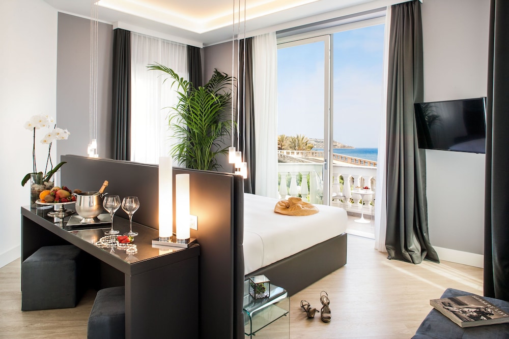 Sanremo Luxury Suites 32/50