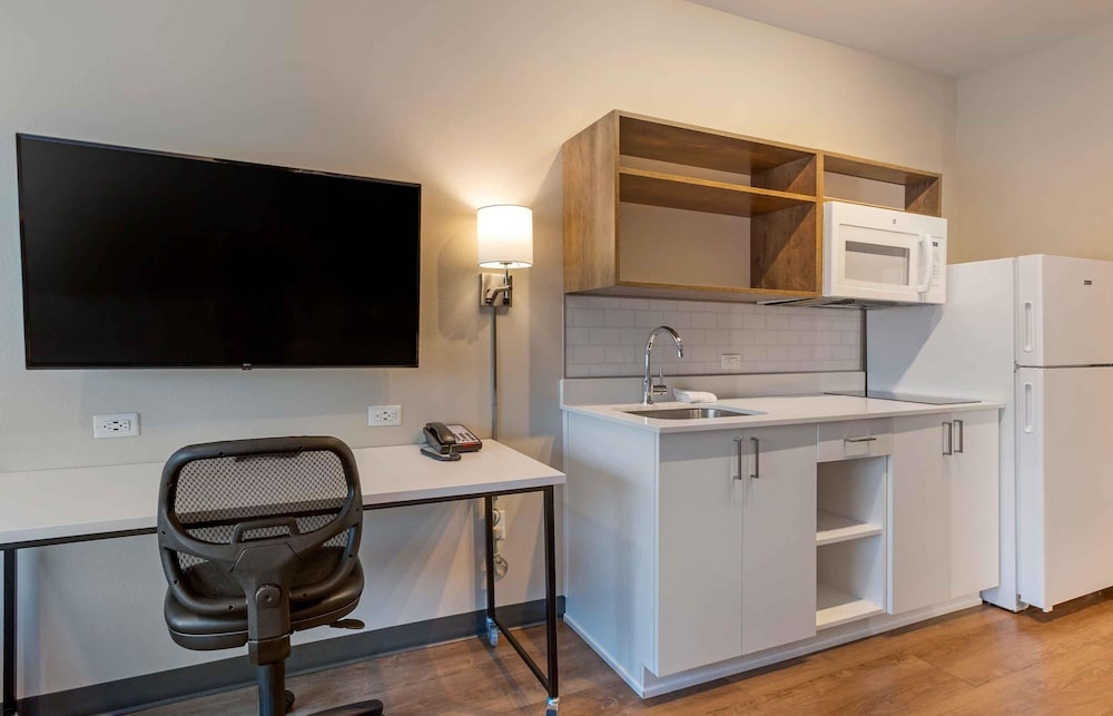 Extended Stay America Premier Suites Phoenix Chandler Downtown 54/63