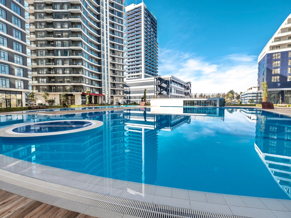 White Sails Residential Hotel 30/57