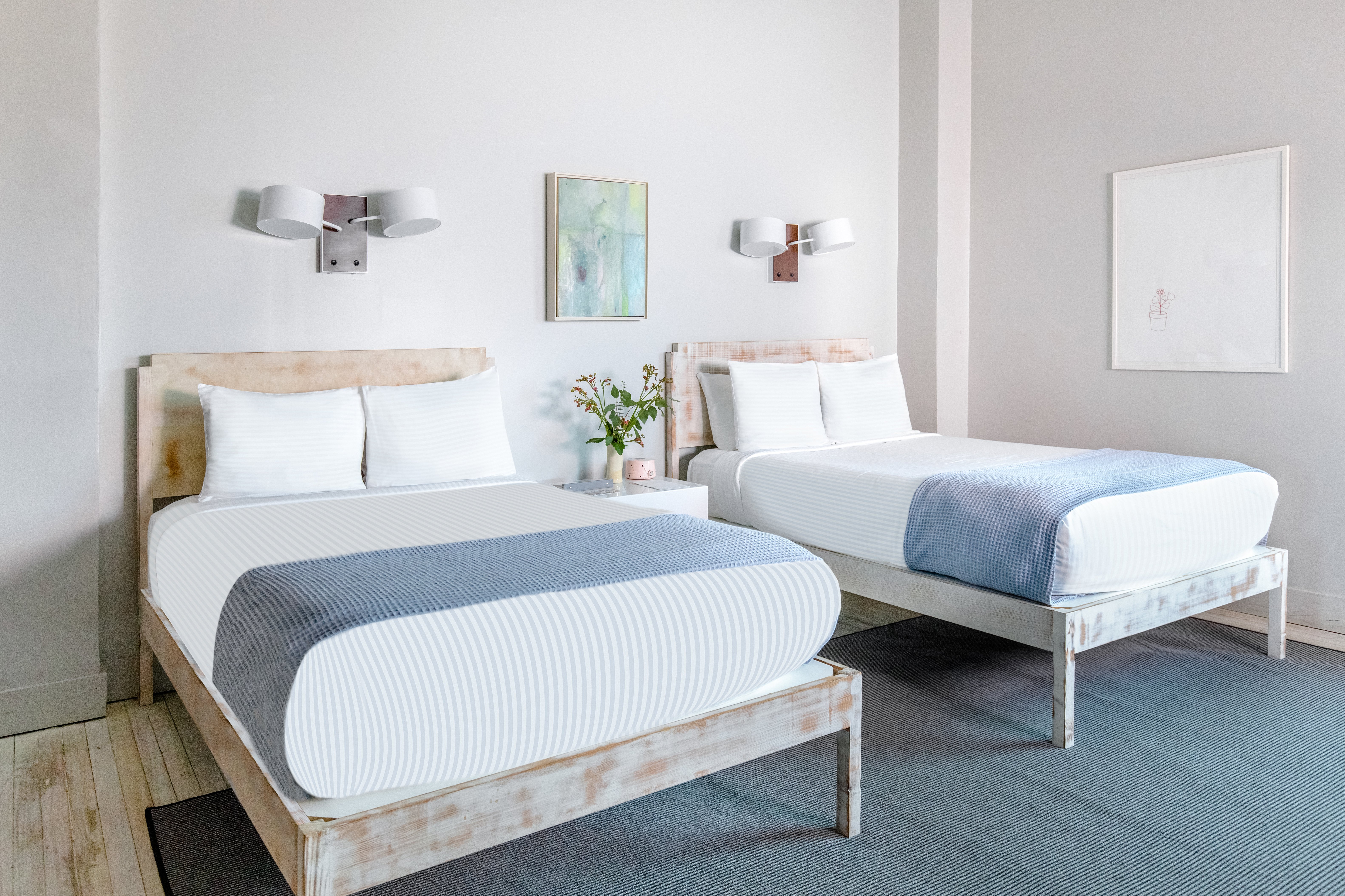 Quirk Hotel 32/85