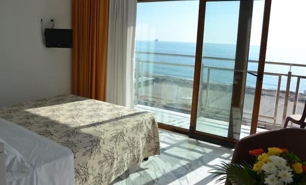 Hotel Rondine 27/38