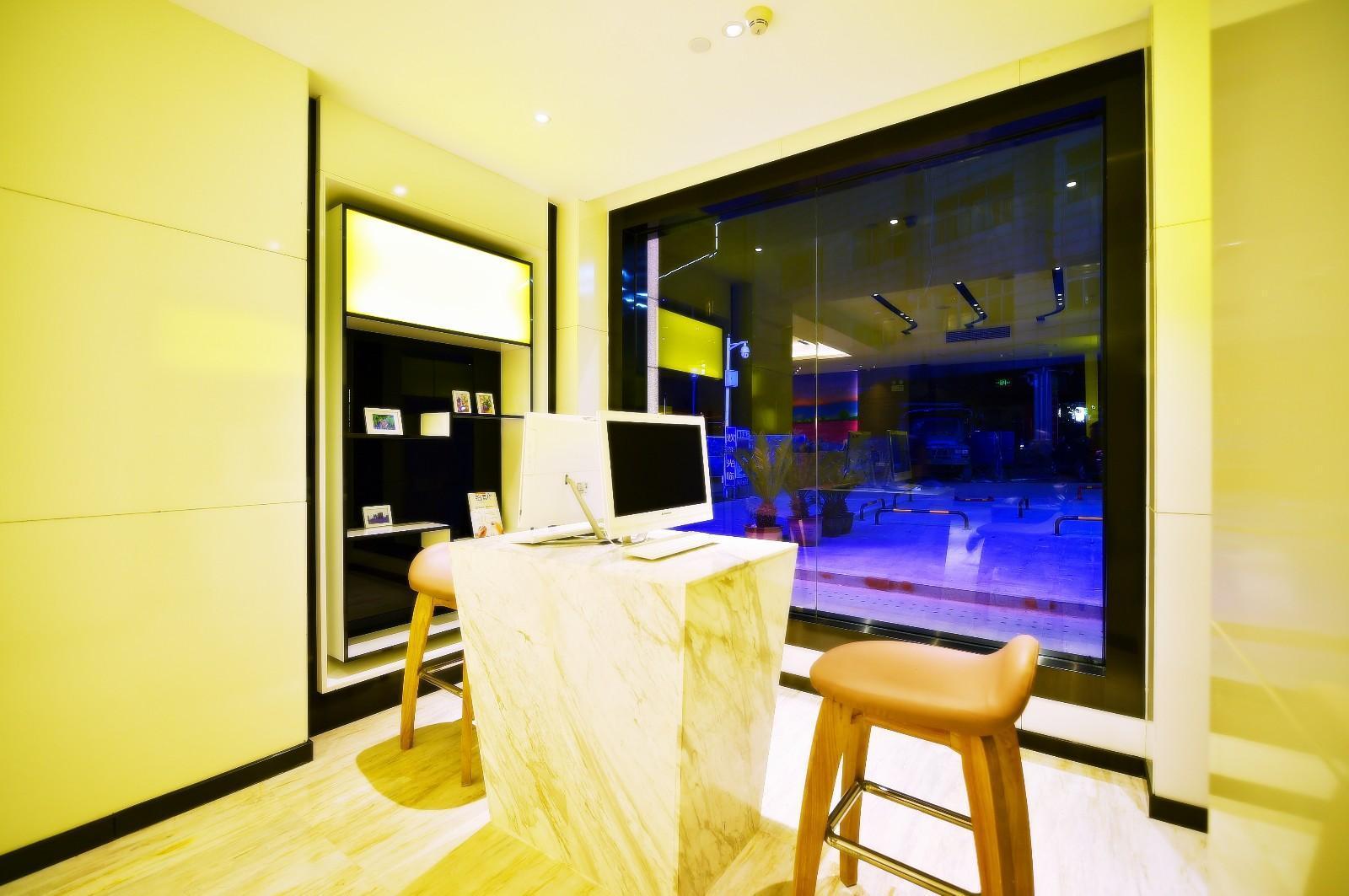 Lavande Hotel (Wuhan Wuchang Railway Station Square) 15/19