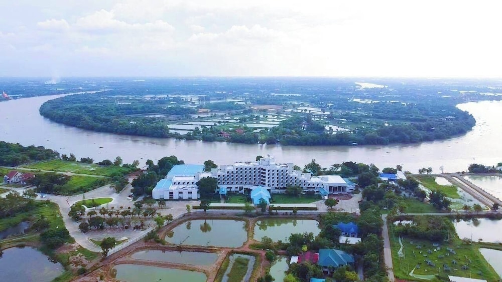 Suntara Wellness Resort & Hotel 45/50