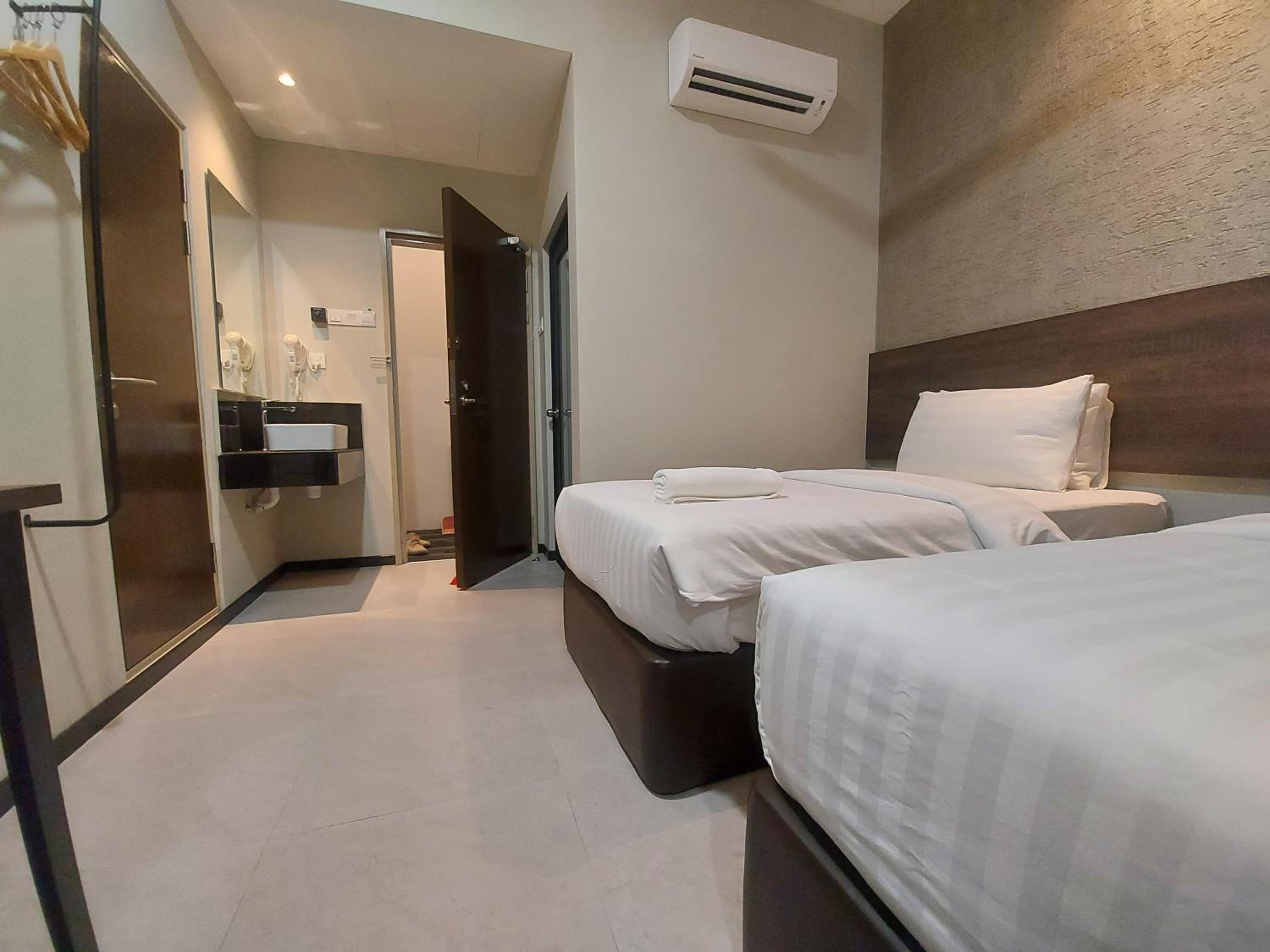 غرفة بسريرين منفصلين، Miico Hotel Mount Austin 6/10