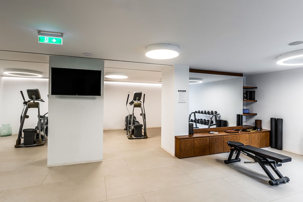 Orama Hotel and Spa 35/60