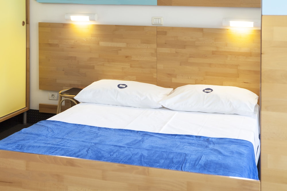 Hotel Oleander 25/76