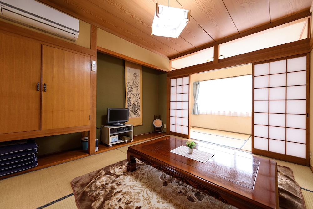 Yufuin Onsen Ryokan Jinnouchi 8/21