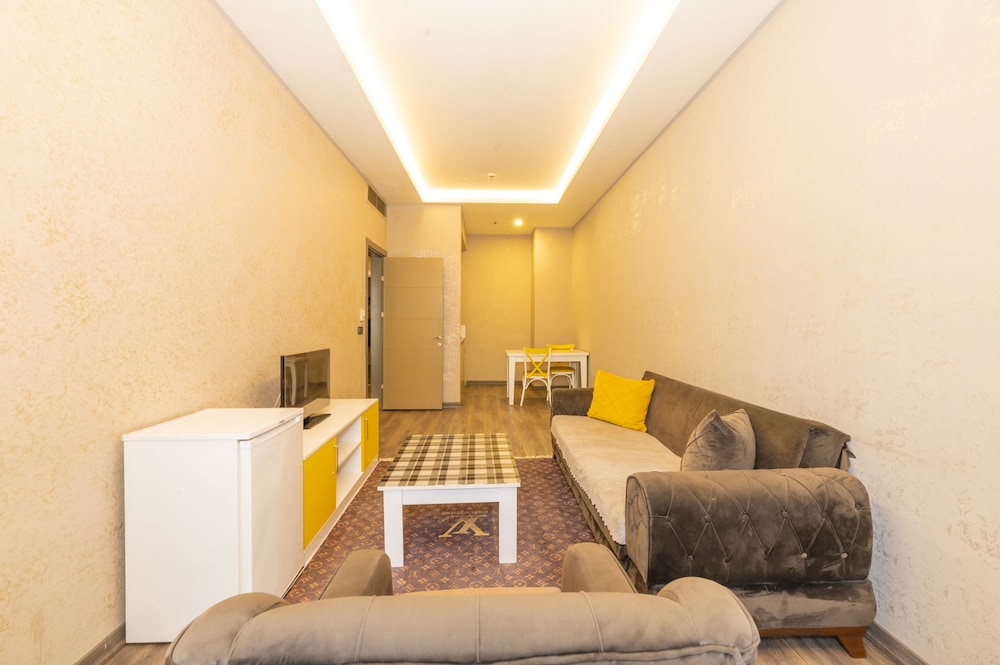 Agora Suites 39/67