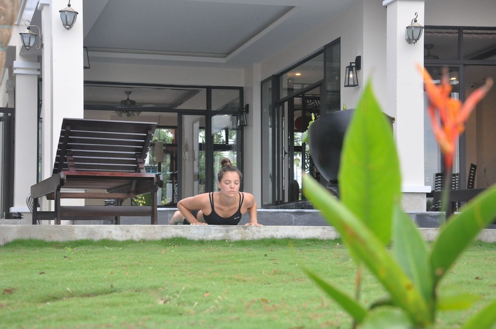 The Quin Riverside Villa 47/50