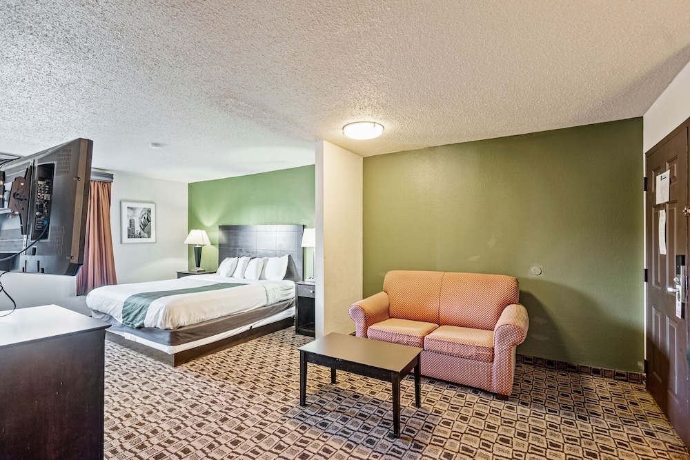 Coratel Suites 8/21