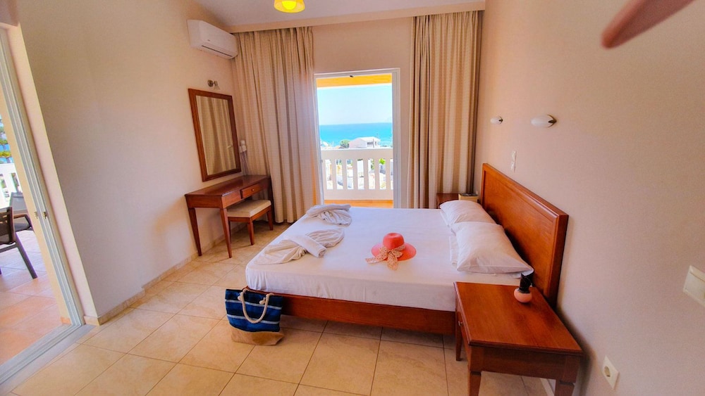 Kalimera Hotel 24/52