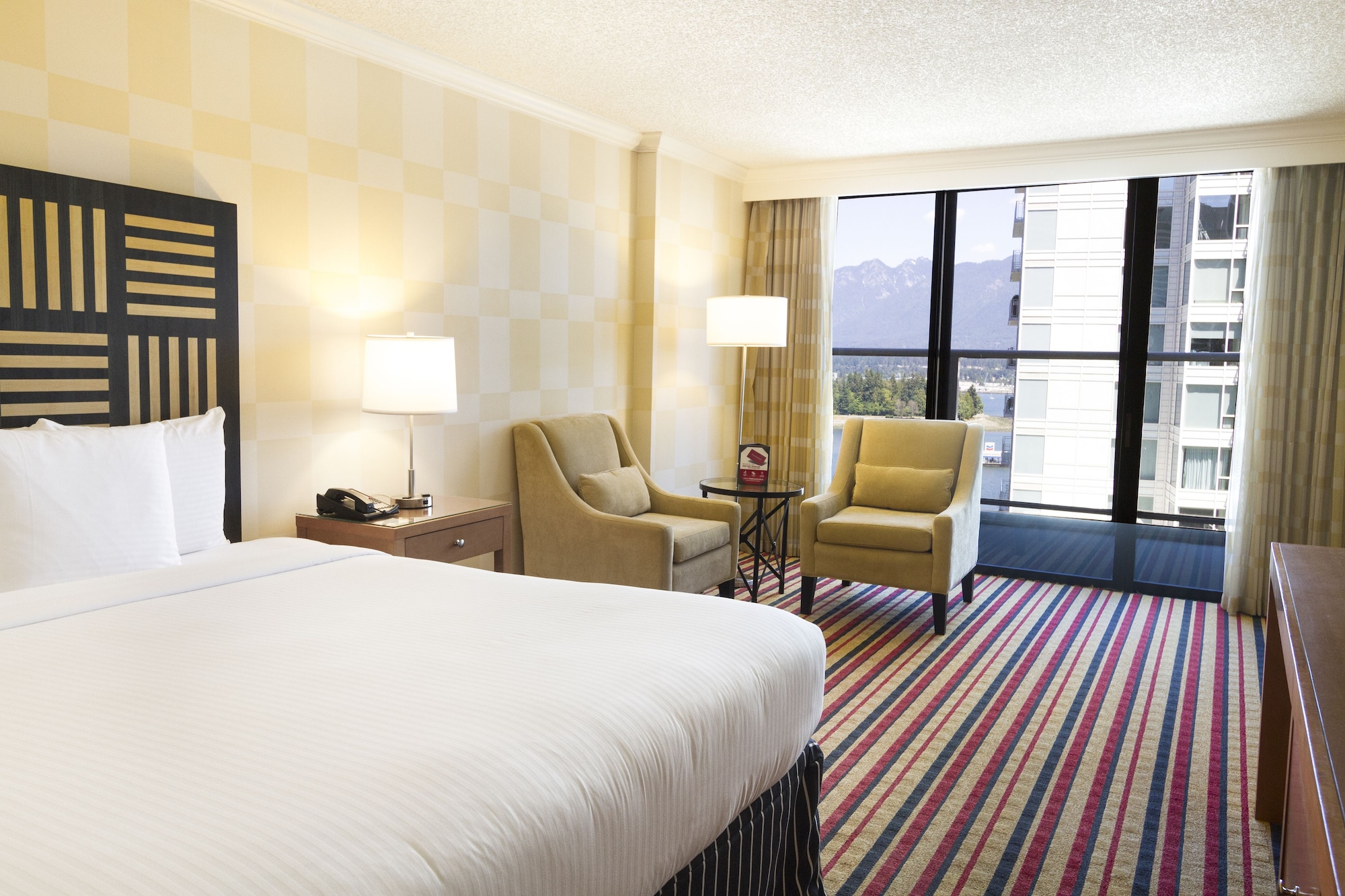 ROOM, 2 DOUBLE BEDS, PARTIAL HARBOUR VIEW