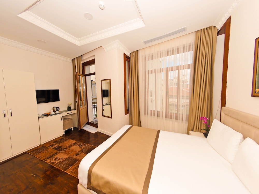 Nusret Bey Hotel 15/32