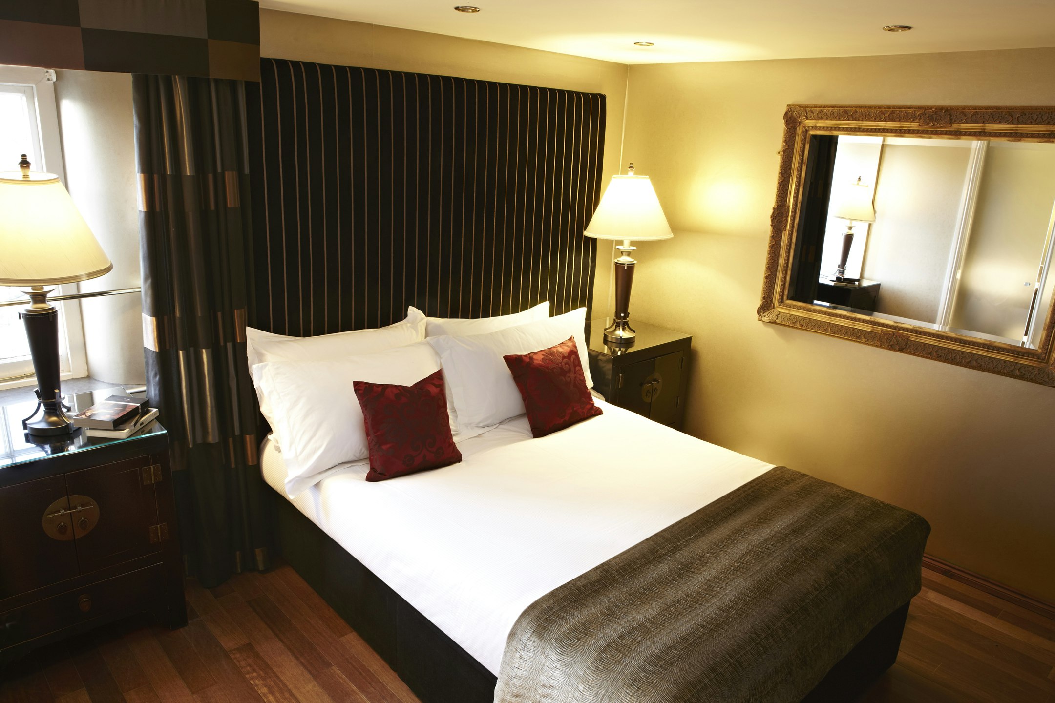 Nira Caledonia Hotel 48/69