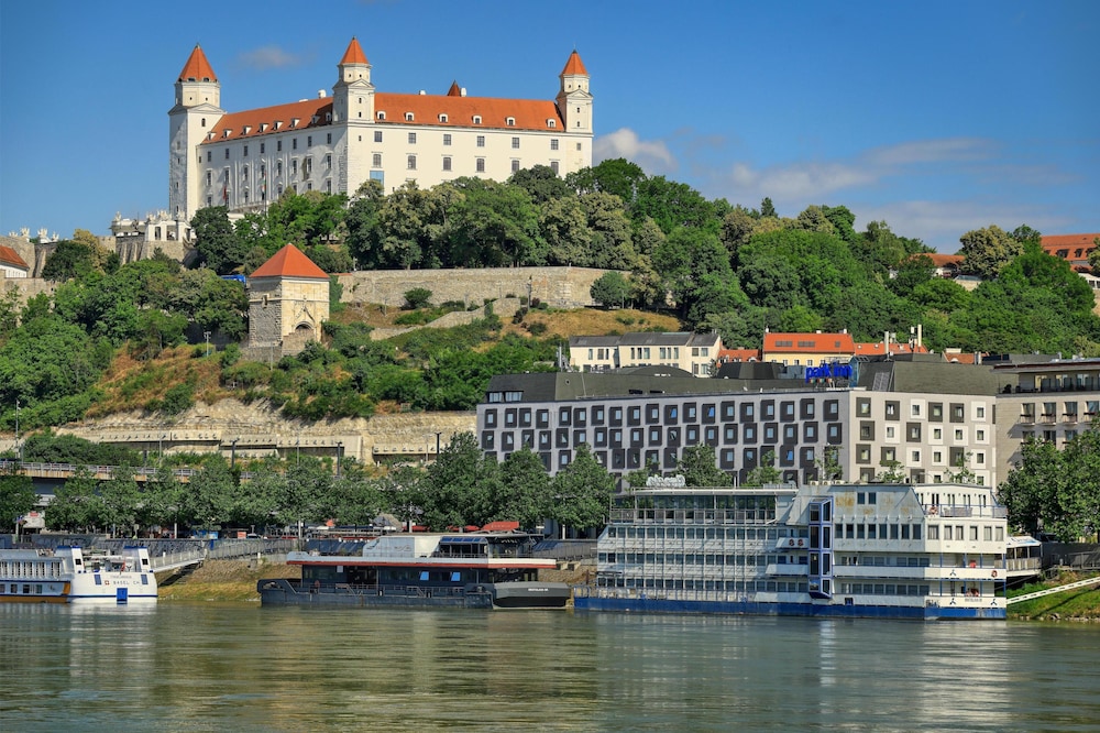 Park Inn by Radisson Danube Bratislava 44/50